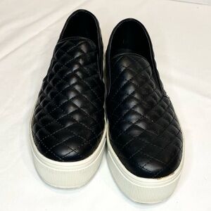 Candies Women’s Quilted Platform Sneaker Loafer in Black Size 9